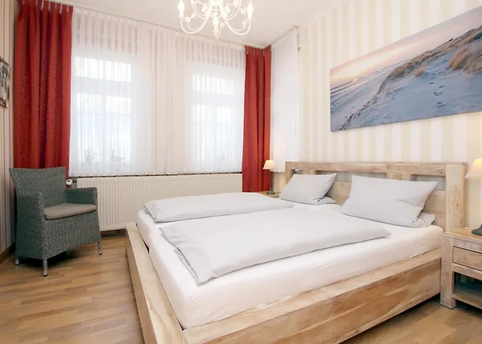 Badestra_e 36_ Historisches Stadth Wyk auf Föhr